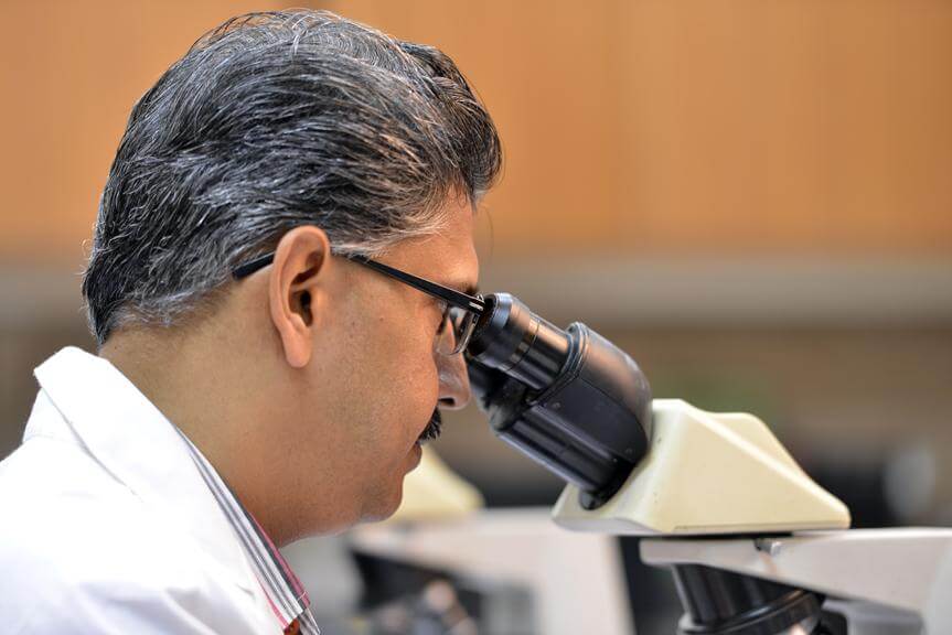 why Dr Ashutosh Soni is The Best Hernia Surgeon in Bhind